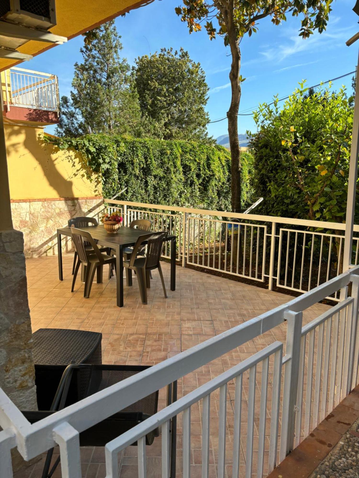 Mondello21 - Holidayhome ปาแลร์โม ภายนอก รูปภาพ